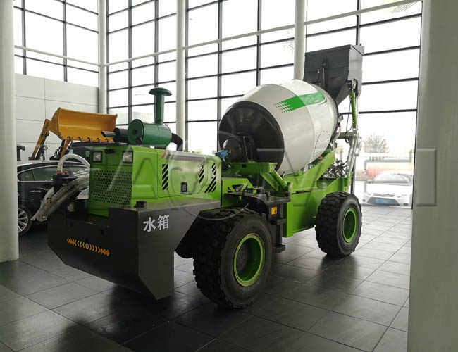 خلاطة خرسانة ذاتية التحميل لإنشاء الأنفاق